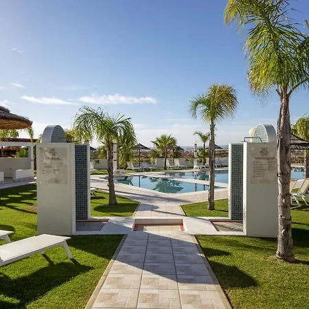 Rural Bricia Du Mar 4*